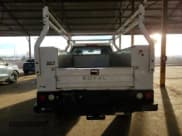 ✅ 2017 Chevrolet Silverado 2500HD Work Truck • VIN: 1GB0CUEG0HZ242349 • Лот: 43860625. Опубликован ранее на Copart с пробегом 238 945 миль. Бесплатный доступ к архиву аукционных продаж из США и подробный отчёт об истории автомобиля на DreamBid. Изображение 6.