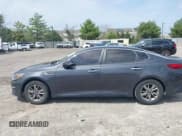 ✅ 2017 Kia Optima LX • VIN: 5XXGT4L12HG173515 • Лот: 42040458. Опубликован ранее на IAAI с пробегом 103 595 миль. Бесплатный доступ к архиву аукционных продаж из США и подробный отчёт об истории автомобиля на DreamBid. Изображение 13.