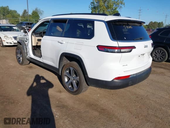 ✅ 2024 Jeep Grand Cherokee Limited • VIN: 1C4RJKBG0R8570296 • Лот: 43319194. Опубликован ранее на IAAI с пробегом 45 379 миль. Бесплатный доступ к архиву аукционных продаж из США и подробный отчёт об истории автомобиля на DreamBid. Изображение 3.