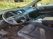 ✅ 2014 Nissan Pathfinder S • VIN: 5N1AR2MN5EC655123 • Lot: 41897433. Listed on IAAI with 157,704 mi. Free auction sales archive from the USA and detailed vehicle history report at DreamBid. Image 5.