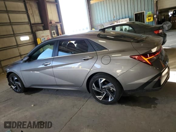 ✅ 2024 Hyundai Elantra Limited • VIN: KMHLN4DJ9RU114217 • Lot: 86288895. Listed on Copart with 7,041 mi. Free auction sales archive from the USA and detailed vehicle history report at DreamBid. Image 2.