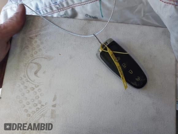 ✅ 2016 Ford C-Max SEL • VIN: 1FADP5CU8GL119275 • Lot: 41878985. Wystawiony na IAAI z przebiegiem 39 580 mil. Bezpłatny archiwum sprzedaży aukcyjnych z USA i szczegółowy raport historii pojazdu na DreamBid. Zdjęcie 11.