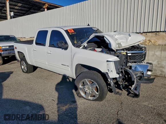 ✅ 2013 Chevrolet Silverado 2500HD LTZ • VIN: 1GC1KYCG3DF150824 • Лот: 95907025. Опубликован ранее на Copart с пробегом 131 186 миль. Бесплатный доступ к архиву аукционных продаж из США и подробный отчёт об истории автомобиля на DreamBid. Изображение 4.