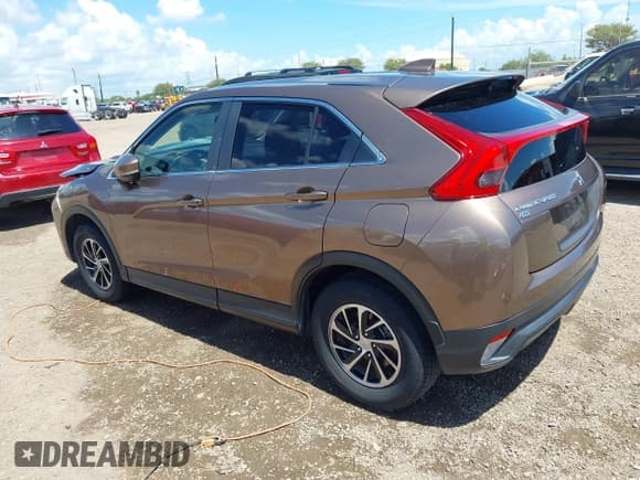 ✅ 2020 Mitsubishi Eclipse Cross ES • VIN: JA4AS3AA5LZ018320 • Lot: 42565416. Wystawiony na IAAI z przebiegiem 115 464 mil. Bezpłatny archiwum sprzedaży aukcyjnych z USA i szczegółowy raport historii pojazdu na DreamBid. Zdjęcie 3.