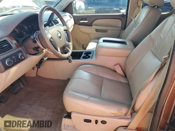 2012 Chevrolet Silverado 1500 LTZ с VIN 1GCRKTE70CZ219338, выставлен на аукционе Copart как лот 57317425 с пробегом 183 672 миль миль и Списание • Salvage title. История ставок и продаж доступна на DreamBid. Изображение 7.