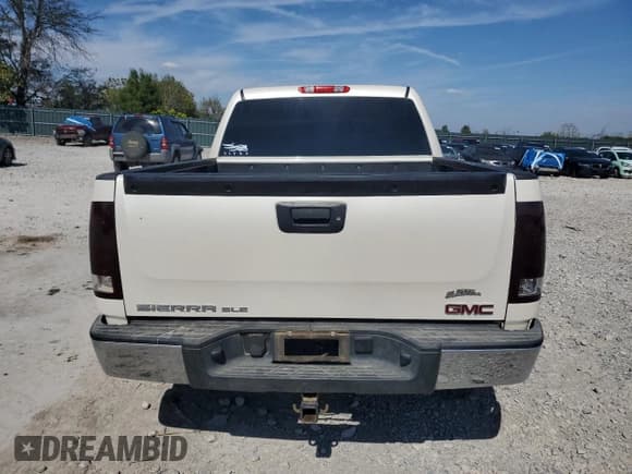 ✅ 2013 GMC Sierra 1500 SLE • VIN: 3GTP2VE70DG255194 • Лот: 81951895. Опубликован ранее на Copart с пробегом 111 676 миль. Бесплатный доступ к архиву аукционных продаж из США и подробный отчёт об истории автомобиля на DreamBid. Изображение 6.