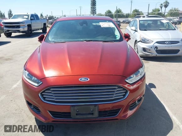 ✅ 2014 Ford Fusion Titanium • VIN: 3FA6P0SU2ER337515 • Lot: 42489935. Listed on IAAI with 221,355 mi. Free auction sales archive from the USA and detailed vehicle history report at DreamBid. Image 13.