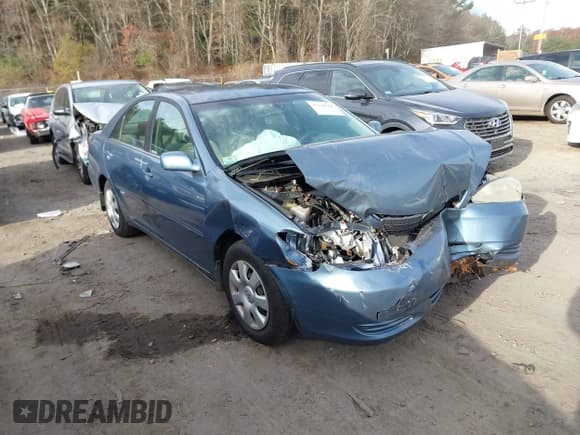 ✅ 2003 Toyota Camry LE • VIN: 4T1BE32K13U659174 • Lot: 43748325. Wystawiony na IAAI z przebiegiem 268 599 mil. Bezpłatny archiwum sprzedaży aukcyjnych z USA i szczegółowy raport historii pojazdu na DreamBid. Zdjęcie 1.