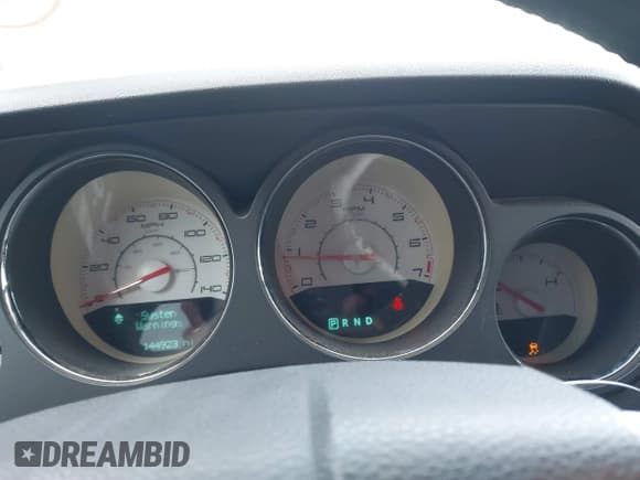 ✅ 2014 Dodge Challenger Rallye Redline • VIN: 2C3CDYAG1EH101082 • Lot: 41367959. Wystawiony na IAAI z przebiegiem 144 923 mil. Bezpłatny archiwum sprzedaży aukcyjnych z USA i szczegółowy raport historii pojazdu na DreamBid. Zdjęcie 7.