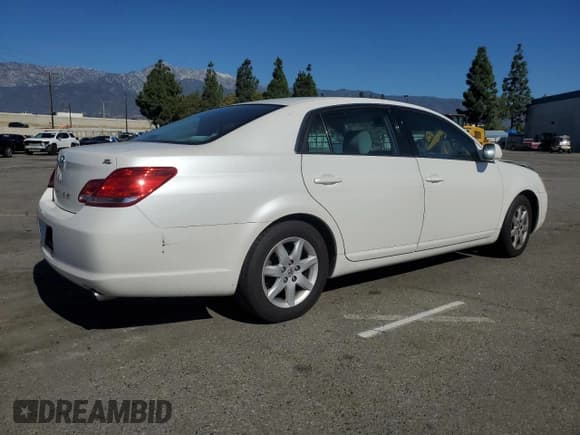 ✅ 2006 Toyota Avalon XL • VIN: 4T1BK36B46U140983 • Lot: 82437025. Listed on Copart with 144,594 mi. Free auction sales archive from the USA and detailed vehicle history report at DreamBid. Image 3.