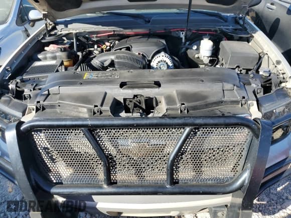 ✅ 2008 Chevrolet Suburban LTZ • VIN: 3GNFC16J78G204719 • Lot: 76814694. Wystawiony na Copart z przebiegiem 258 396 mil. Bezpłatny archiwum sprzedaży aukcyjnych z USA i szczegółowy raport historii pojazdu na DreamBid. Zdjęcie 12.