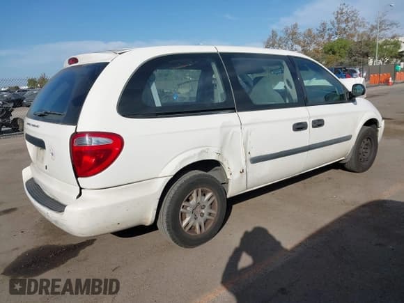 ✅ 2005 Dodge Caravan SE • VIN: 1D4GP24R35B342877 • Lot: 43595051. Listed on IAAI with 144,433 mi. Free auction sales archive from the USA and detailed vehicle history report at DreamBid. Image 4.