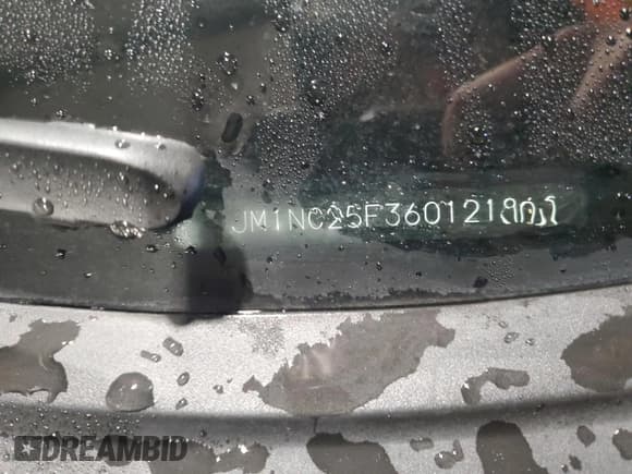 ✅ 2006 Mazda MX-5 Miata Touring • VIN: JM1NC25F360121863 • Lot: 88010315. Wystawiony na Copart z przebiegiem 39 541 mil. Bezpłatny archiwum sprzedaży aukcyjnych z USA i szczegółowy raport historii pojazdu na DreamBid. Zdjęcie 12.