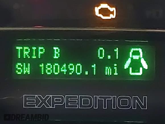 ✅ 2013 Ford Expedition XLT • VIN: 1FMJU1H50DEF33162 • Лот: 43250339. Опубликован ранее на IAAI с пробегом 180 490 миль. Бесплатный доступ к архиву аукционных продаж из США и подробный отчёт об истории автомобиля на DreamBid. Изображение 16.