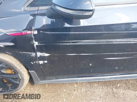 ✅ 2023 Volkswagen Golf GTI SE • VIN: WVW3A7CD2PW208552 • Лот: 41875494. Опубликован ранее на IAAI с пробегом 18 990 миль. Бесплатный доступ к архиву аукционных продаж из США и подробный отчёт об истории автомобиля на DreamBid. Изображение 17.