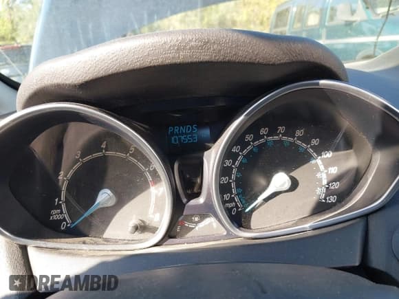 ✅ 2014 Ford Fiesta Titanium • VIN: 3FADP4FJ0EM200164 • Lot: 43450345. Wystawiony na IAAI z przebiegiem 107 553 mil. Bezpłatny archiwum sprzedaży aukcyjnych z USA i szczegółowy raport historii pojazdu na DreamBid. Zdjęcie 7.