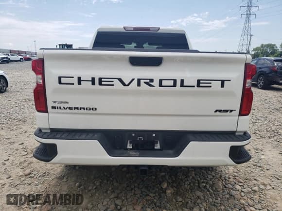 ✅ 2022 Chevrolet Silverado 1500 RST • VIN: 2GCUDEED8N1511837 • Лот: 59874325. Опубликован ранее на Copart с пробегом Не указан. Бесплатный доступ к архиву аукционных продаж из США и подробный отчёт об истории автомобиля на DreamBid. Изображение 6.