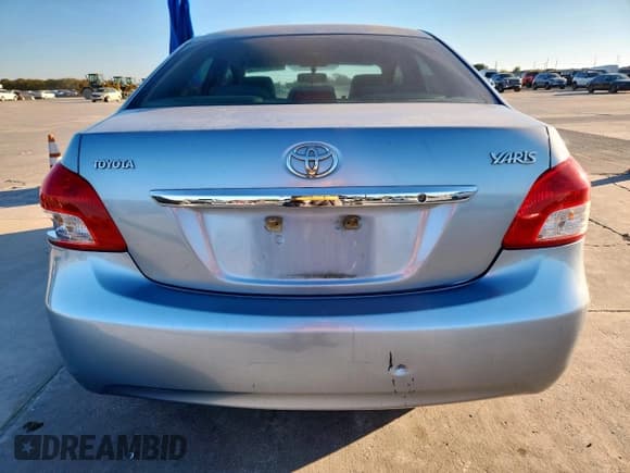 ✅ 2010 Toyota Yaris • VIN: JTDBT4K39A1353539 • Лот: 91426925. Опубликован ранее на Copart с пробегом 134 272 миль. Бесплатный доступ к архиву аукционных продаж из США и подробный отчёт об истории автомобиля на DreamBid. Изображение 6.