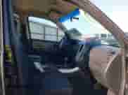 2005 Mercury Mariner Luxury z VIN 4M2YU561X5DJ15381, wystawiony jako IAAI lot #41295590 z przebiegiem 215 077 mil mil oraz . Historia ofert i sprzedaży dostępna na DreamBid. Obrazek 5.