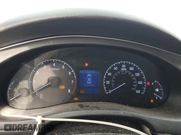 ✅ 2013 Hyundai Genesis 3.8L • VIN: KMHGC4DD4DU239703 • Lot: 69825045. Wystawiony na Copart z przebiegiem 122 340 mil. Bezpłatny archiwum sprzedaży aukcyjnych z USA i szczegółowy raport historii pojazdu na DreamBid. Zdjęcie 9.