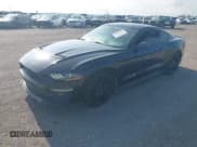 ✅ 2020 Ford Mustang EcoBoost Premium • VIN: 1FA6P8TH5L5177999 • Lot: 41894483. Wystawiony na IAAI z przebiegiem 74 158 mil. Bezpłatny archiwum sprzedaży aukcyjnych z USA i szczegółowy raport historii pojazdu na DreamBid. Zdjęcie 2.