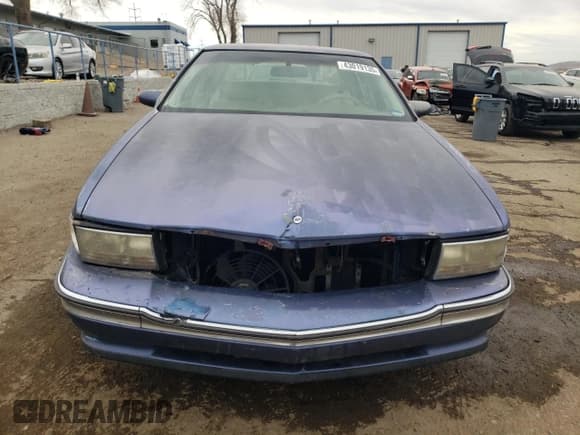 ✅ 1995 Cadillac DeVille • VIN: 1G6KD52B5SU258814 • Lot: 43019135. Wystawiony na Copart z przebiegiem 210 806 mil. Bezpłatny archiwum sprzedaży aukcyjnych z USA i szczegółowy raport historii pojazdu na DreamBid. Zdjęcie 5.