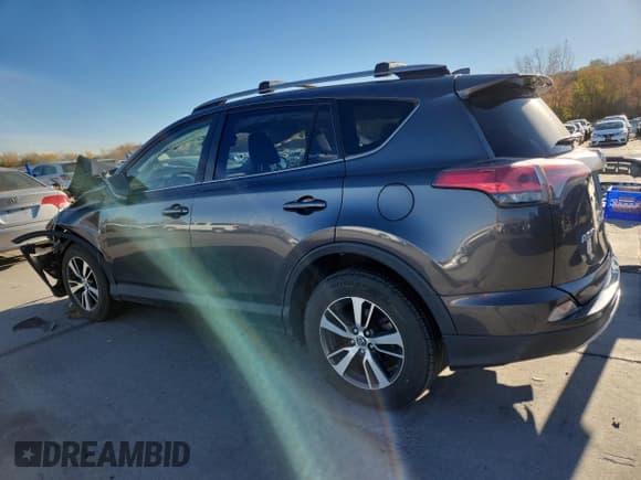 ✅ 2018 Toyota RAV4 XLE • VIN: JTMRFREV9JJ718155 • Лот: 91582725. Опубликован ранее на Copart с пробегом 123 361 миль. Бесплатный доступ к архиву аукционных продаж из США и подробный отчёт об истории автомобиля на DreamBid. Изображение 2.