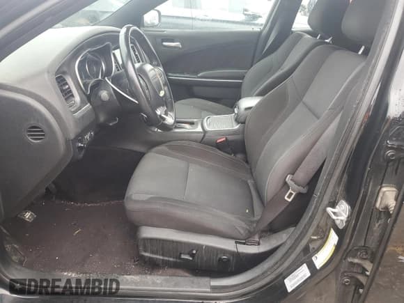 ✅ 2017 Dodge Charger SXT • VIN: 2C3CDXHG6HH551458 • Lot: 68157545. Wystawiony na Copart z przebiegiem 117 877 mil. Bezpłatny archiwum sprzedaży aukcyjnych z USA i szczegółowy raport historii pojazdu na DreamBid. Zdjęcie 7.