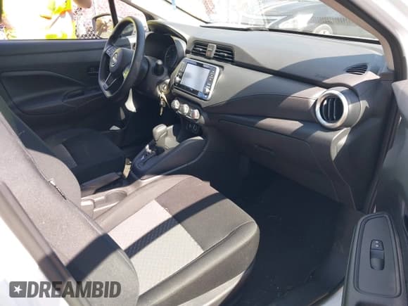 ✅ 2024 Nissan Versa S • VIN: 3N1CN8DV5RL821598 • Lot: 43148203. Listed on IAAI with 9,369 mi. Free auction sales archive from the USA and detailed vehicle history report at DreamBid. Image 5.