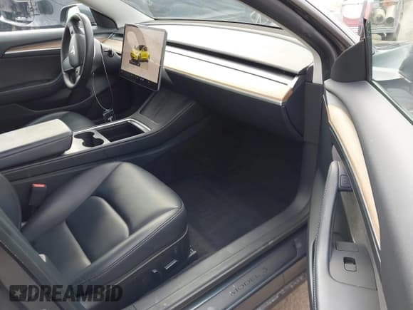 ✅ 2023 Tesla Model 3 • VIN: 5YJ3E1EA0PF644809 • Lot: 43271664. Listed on IAAI with 71,806 mi. Free auction sales archive from the USA and detailed vehicle history report at DreamBid. Image 5.