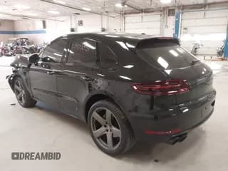 ✅ 2017 Porsche Macan GTS • VIN: WP1AG2A52HLB50819 • Lot: 43403851. Wystawiony na IAAI z przebiegiem 61 555 mil. Bezpłatny archiwum sprzedaży aukcyjnych z USA i szczegółowy raport historii pojazdu na DreamBid. Zdjęcie 3.