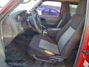 ✅ 2005 Ford Ranger XL • VIN: 1FTYR14U85PA11290 • Lot: 96375365. Wystawiony na Copart z przebiegiem 217 334 mil. Bezpłatny archiwum sprzedaży aukcyjnych z USA i szczegółowy raport historii pojazdu na DreamBid. Zdjęcie 7.