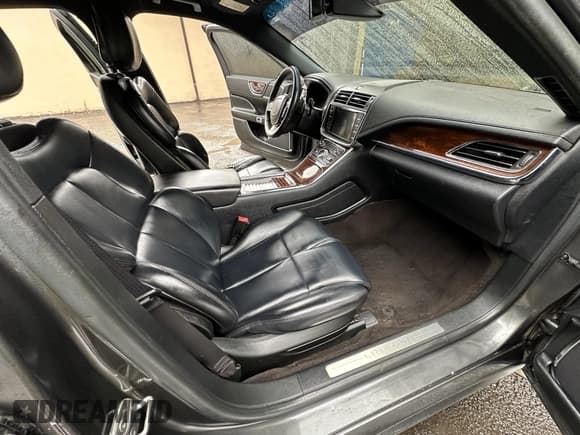 ✅ 2019 Lincoln Continental Standard • VIN: 1LN6L9PK3K5604558 • Lot: 43793151. Wystawiony na IAAI z przebiegiem 123 379 mil. Bezpłatny archiwum sprzedaży aukcyjnych z USA i szczegółowy raport historii pojazdu na DreamBid. Zdjęcie 5.