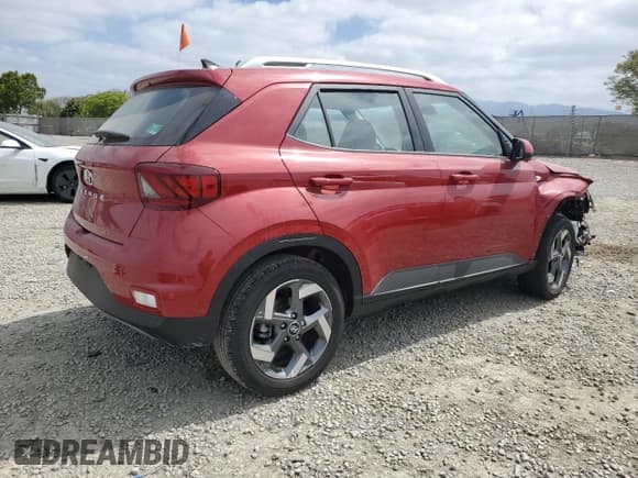 ✅ 2022 Hyundai Venue Limited • VIN: KMHRC8A35NU188368 • Lot: 54401085. Wystawiony na Copart z przebiegiem 4 389 mil. Bezpłatny archiwum sprzedaży aukcyjnych z USA i szczegółowy raport historii pojazdu na DreamBid. Zdjęcie 3.