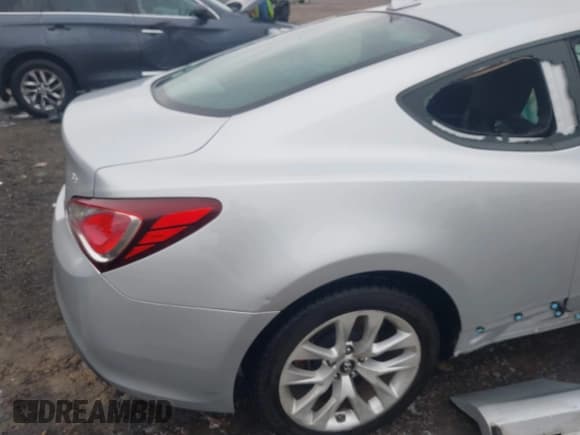 ✅ 2016 Hyundai Genesis Coupe 3.8L Base • VIN: KMHHT6KJ3GU132901 • Lot: 41525043. Wystawiony na IAAI z przebiegiem 94 012 mil. Bezpłatny archiwum sprzedaży aukcyjnych z USA i szczegółowy raport historii pojazdu na DreamBid. Zdjęcie 19.