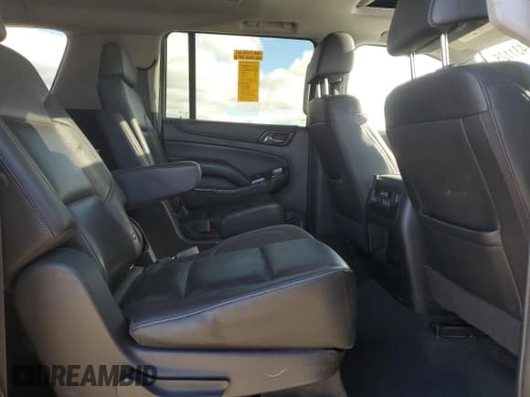 ✅ 2020 Chevrolet Suburban LT • VIN: 1GNSKHKC3LR270601 • Лот: 87431125. Опубликован ранее на Copart с пробегом 217 710 миль. Бесплатный доступ к архиву аукционных продаж из США и подробный отчёт об истории автомобиля на DreamBid. Изображение 11.