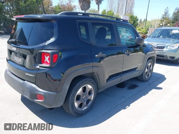 ✅ 2017 Jeep Renegade Sport • VIN: ZACCJAABXHPF58539 • Лот: 41982544. Опубликован ранее на IAAI с пробегом 79 012 миль. Бесплатный доступ к архиву аукционных продаж из США и подробный отчёт об истории автомобиля на DreamBid. Изображение 4.