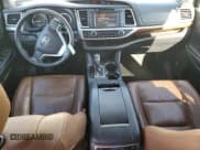 ✅ 2019 Toyota Highlander Hybrid Limited • VIN: 5TDDGRFH5KS068891 • Lot: 89856645. Listed on Copart with 73,546 mi. Free auction sales archive from the USA and detailed vehicle history report at DreamBid. Image 8.