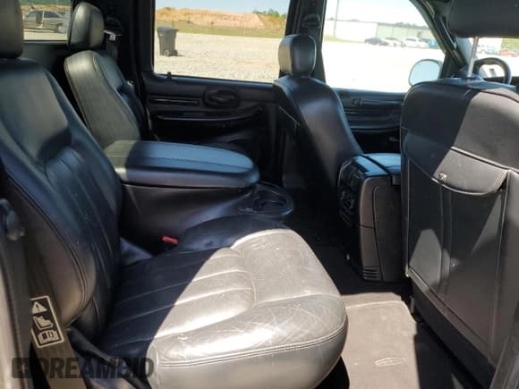 ✅ 2002 Lincoln Blackwood • VIN: 5LTEW05A22KJ02233 • Lot: 49795744. Listed on Copart with 224,747 mi. Free auction sales archive from the USA and detailed vehicle history report at DreamBid. Image 10.