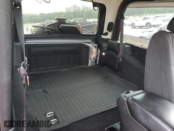 ✅ 2020 Jeep Wrangler Sport S • VIN: 1C4GJXAN7LW110544 • Lot: 84820145. Listed on Copart with 56,306 mi. Free auction sales archive from the USA and detailed vehicle history report at DreamBid. Image 11.