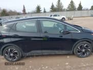 ✅ 2023 Chevrolet Bolt EV 2LT • VIN: 1G1FX6S00P4191615 • Lot: 41858146. Wystawiony na IAAI z przebiegiem 24 403 mil. Bezpłatny archiwum sprzedaży aukcyjnych z USA i szczegółowy raport historii pojazdu na DreamBid. Zdjęcie 13.