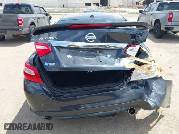 ✅ 2016 Nissan Altima SR • VIN: 1N4AL3AP6GC186506 • Lot: 42741877. Listed on IAAI with 215,656 mi. Free auction sales archive from the USA and detailed vehicle history report at DreamBid. Image 16.
