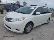 ✅ 2017 Toyota Sienna XLE Premium • VIN: 5TDYZ3DC1HS823656 • Lot: 43509616. Listed on IAAI with 84,632 mi. Free auction sales archive from the USA and detailed vehicle history report at DreamBid. Image 17.