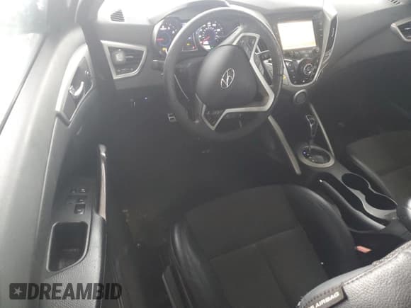 ✅ 2013 Hyundai Veloster w/Black Int • VIN: KMHTC6AD2DU144071 • Lot: 72929934. Wystawiony na Copart z przebiegiem 149 120 mil. Bezpłatny archiwum sprzedaży aukcyjnych z USA i szczegółowy raport historii pojazdu na DreamBid. Zdjęcie 8.