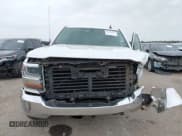 ✅ 2018 Chevrolet Silverado 1500 LT • VIN: 1GCPCREC4JF216526 • Lot: 43520727. Wystawiony na IAAI z przebiegiem 51 430 mil. Bezpłatny archiwum sprzedaży aukcyjnych z USA i szczegółowy raport historii pojazdu na DreamBid. Zdjęcie 12.