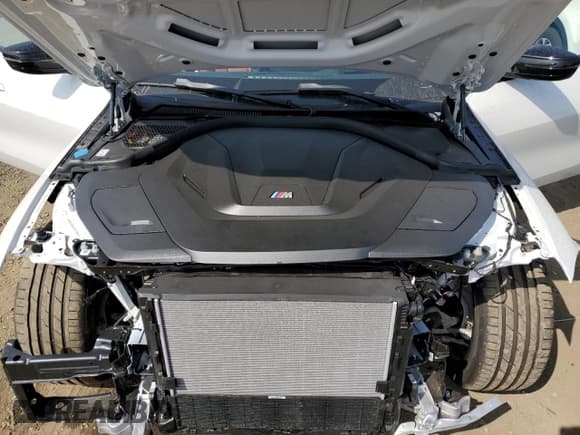 ✅ 2023 BMW i4 M50 • VIN: WBY33AW0XPFP32305 • Lot: 61818213. Wystawiony na Copart z przebiegiem 1 907 mil. Bezpłatny archiwum sprzedaży aukcyjnych z USA i szczegółowy raport historii pojazdu na DreamBid. Zdjęcie 11.