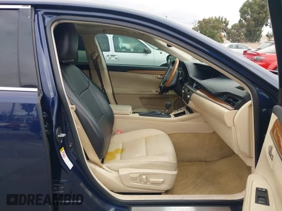 ✅ 2014 Lexus ES 300h • VIN: JTHBW1GG4E2044903 • Лот: 43497089. Опубликован ранее на IAAI с пробегом 204 124 миль. Бесплатный доступ к архиву аукционных продаж из США и подробный отчёт об истории автомобиля на DreamBid. Изображение 5.