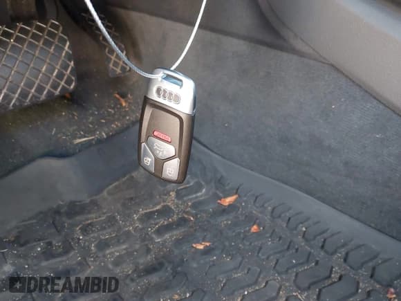 ✅ 2020 Audi Q5 Premium Plus • VIN: WA1BNAFY9L2058818 • Lot: 43354232. Wystawiony na IAAI z przebiegiem 116 604 mil. Bezpłatny archiwum sprzedaży aukcyjnych z USA i szczegółowy raport historii pojazdu na DreamBid. Zdjęcie 11.