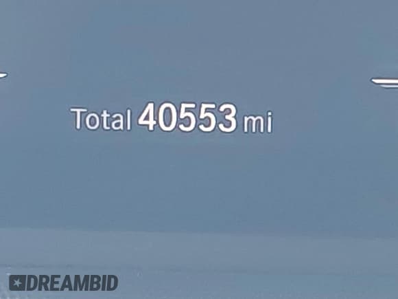 ✅ 2022 BMW 2 Series 228i • VIN: WBA53AK03N7K53082 • Lot: 42141257. Wystawiony na IAAI z przebiegiem 40 553 mil. Bezpłatny archiwum sprzedaży aukcyjnych z USA i szczegółowy raport historii pojazdu na DreamBid. Zdjęcie 15.