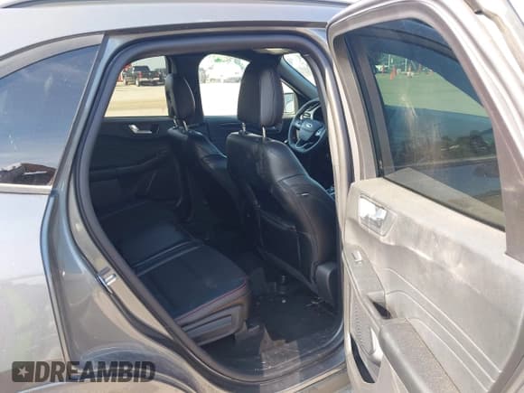 ✅ 2024 Ford Escape ST-Line Select • VIN: 1FMCU9NA2RUB48059 • Lot: 42504270. Listed on IAAI with 4,466 mi. Free auction sales archive from the USA and detailed vehicle history report at DreamBid. Image 8.